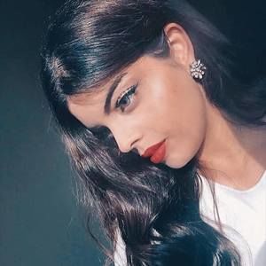 Meet your Posher, Ghida